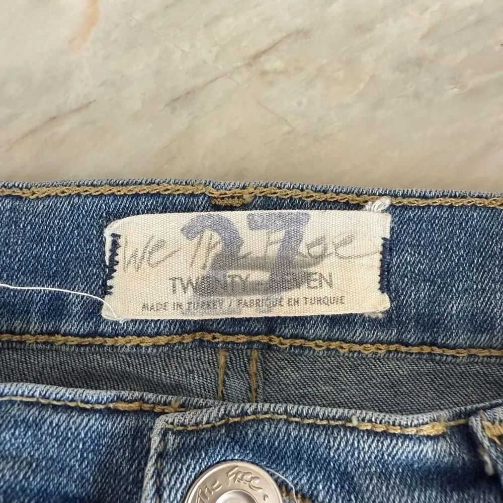 Free People Skinny Jeans Women's Size 27 Distressed Blue Denim Mid Rise Stretch